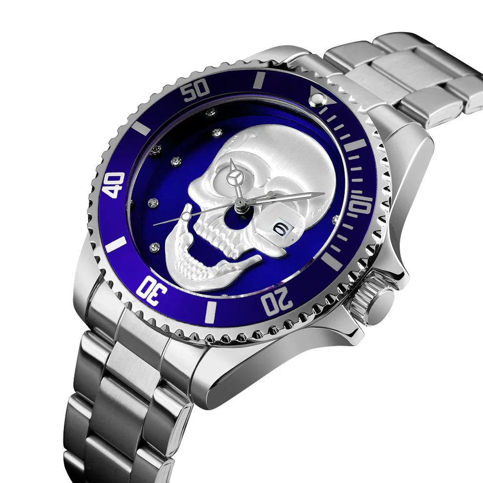 Il PACOSHOP Orologio con teschio 3D silver blue ha un cinturino in acciaio inossidabile, un quadrante blu, un audace teschio argentato in rilievo, indici minimalisti e una discreta finestrella per la data per uno stile moderno e tagliente.