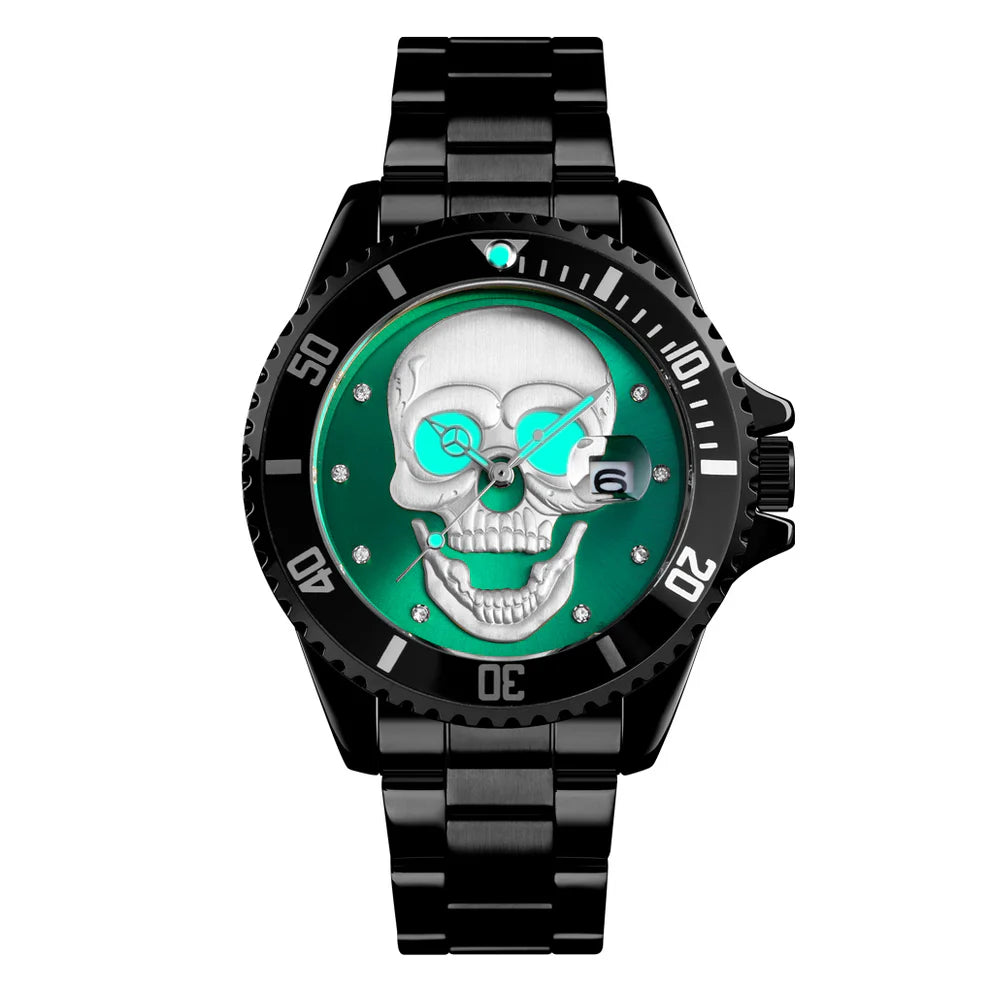 L'orologio PACOSHOP con teschio 3D nero verde è un audace orologio al quarzo in metallo nero con quadrante verde con teschio argentato, lancette blu luminose, indici bianchi e datario a finestrella a ore 3.