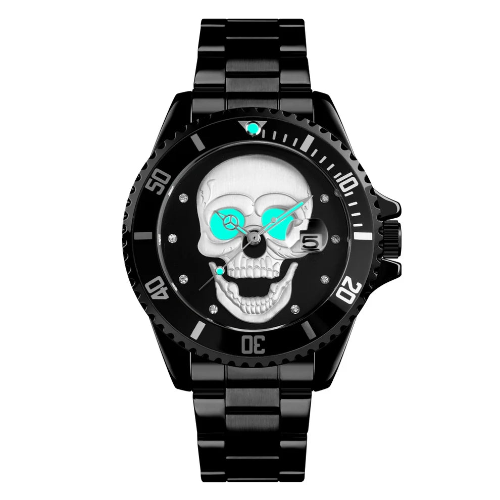 Il PACOSHOP Orologio con teschio 3D All Black è caratterizzato da un audace teschio bianco sul quadrante, lancette e indici luminosi turchesi, numeri bianchi sulla lunetta e datario a ore 3. Una scelta di grande impatto per qualsiasi collezione.