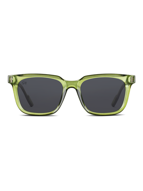 Vista frontale di TWIG Concept Milano Occhiali da sole Fleming, con montatura rettangolare in policarbonato verde traslucido e lenti scure UV 400, su sfondo bianco.
