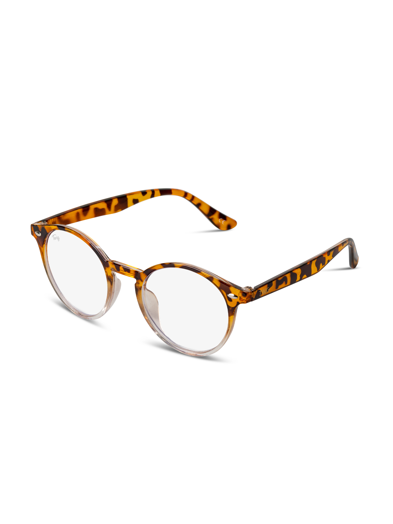 Un paio di occhiali tondi TWIG Concept Milano Occhiali luce blu Jager con montatura tartarugata ambra, marrone e nera su sfondo bianco. Questi occhiali alla moda riducono lo stress visivo grazie ai loro lenti luce blu.