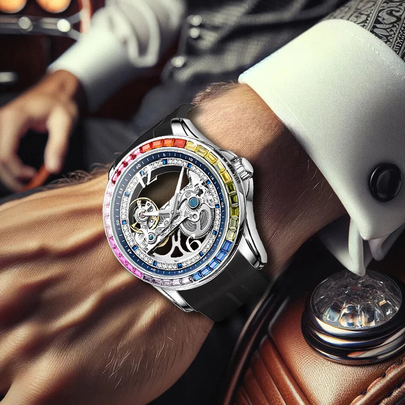 Primo piano di un polso che indossa l'Orologio Automatico Skeleton Tourbillon Uomo di PACOSHOP24.COM, con movimento meccanico a vista, una lunetta arcobaleno e ingranaggi intricati, con la mano su interni in pelle di un'auto di lusso.