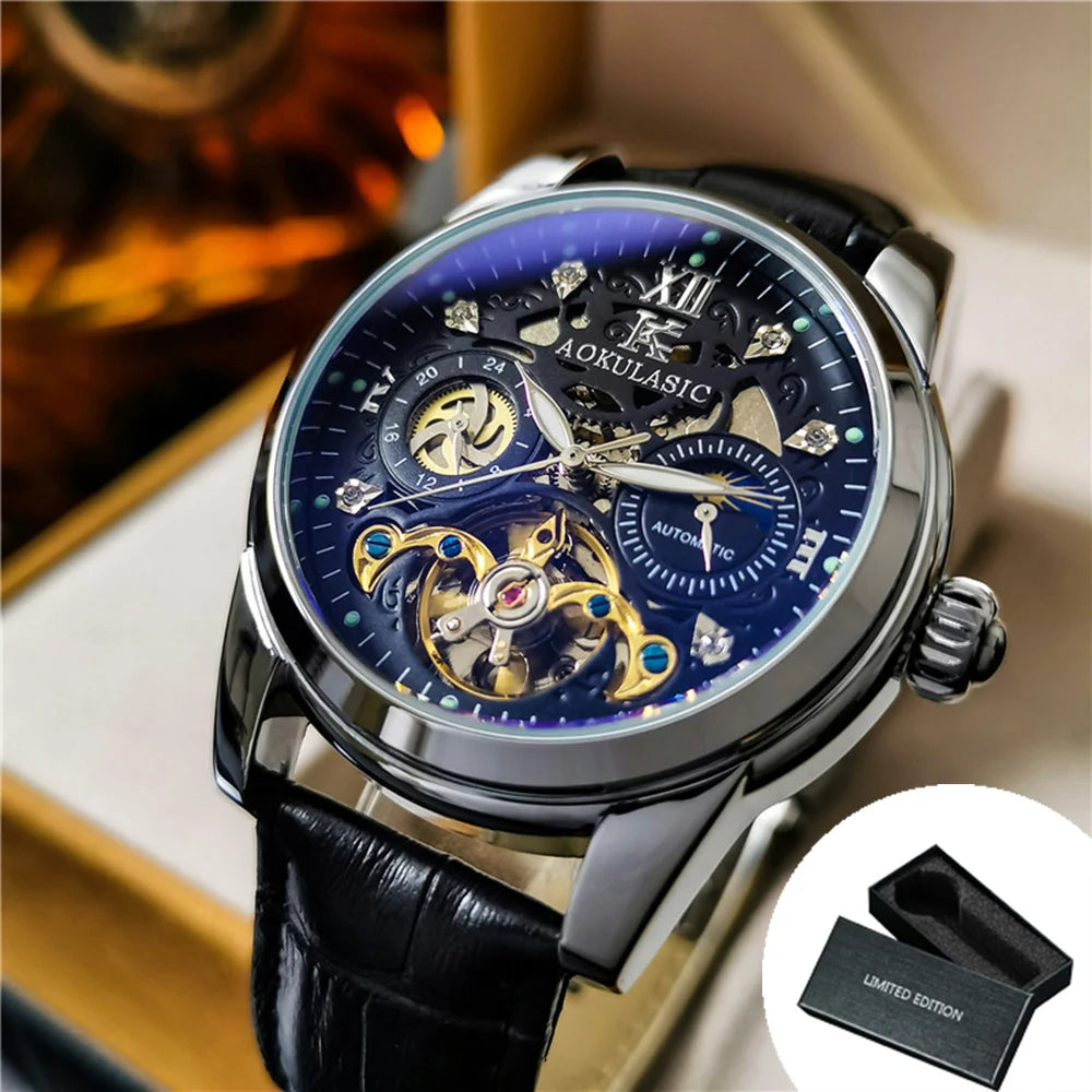 L'Orologio automatico scheletrato uomo Tourbillon Design di PACOSHOP24.COM è dotato di cinturino in pelle nera, quadrante scheletrato blu con ingranaggi a vista, indici a diamante e viene fornito in una elegante scatola nera in edizione limitata.