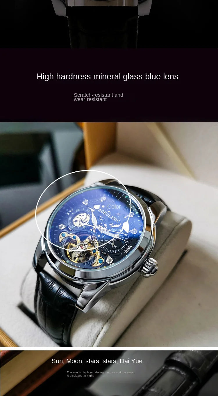 Primo piano dell'Orologio automatico scheletrato uomo Tourbillon Design di PACOSHOP24.COM con quadrante blu, ingranaggi a vista, cinturino in pelle nera su cuscino beige. Presenta un vetro minerale ad alta durezza e un tema di design celeste.