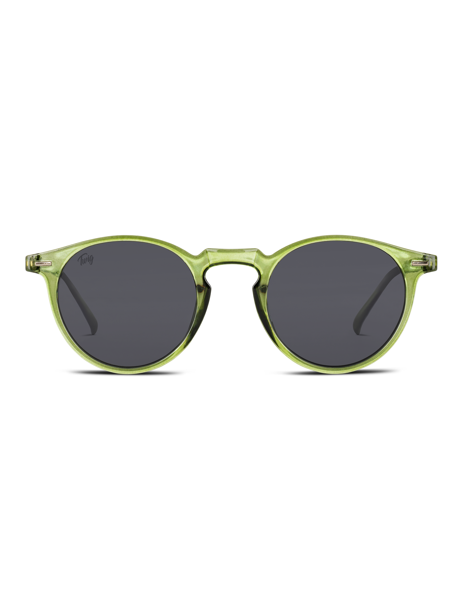Vista frontale di TWIG Concept Milano Occhiali da sole Watson unisex con montatura in policarbonato verde chiaro traslucido e lenti scure, protezione UV 400, su sfondo bianco.