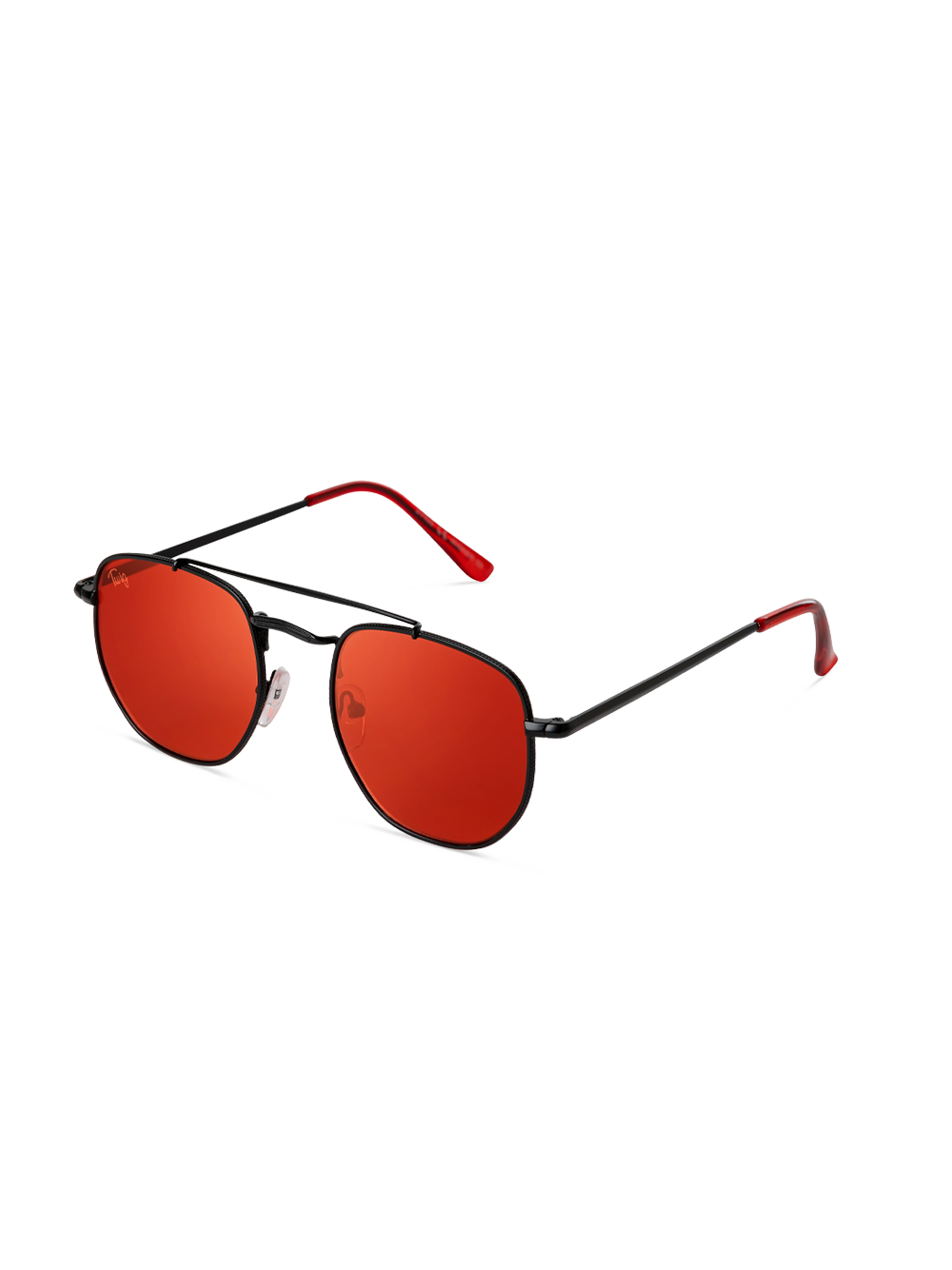 Gli Occhiali da sole Wigner di TWIG Concept Milano sono caratterizzati da una sottile montatura in metallo nero, lenti policarbonato colorate di rosso, auricolari neri con punte rosse e offrono protezione UV 400. Mostrati su sfondo bianco.