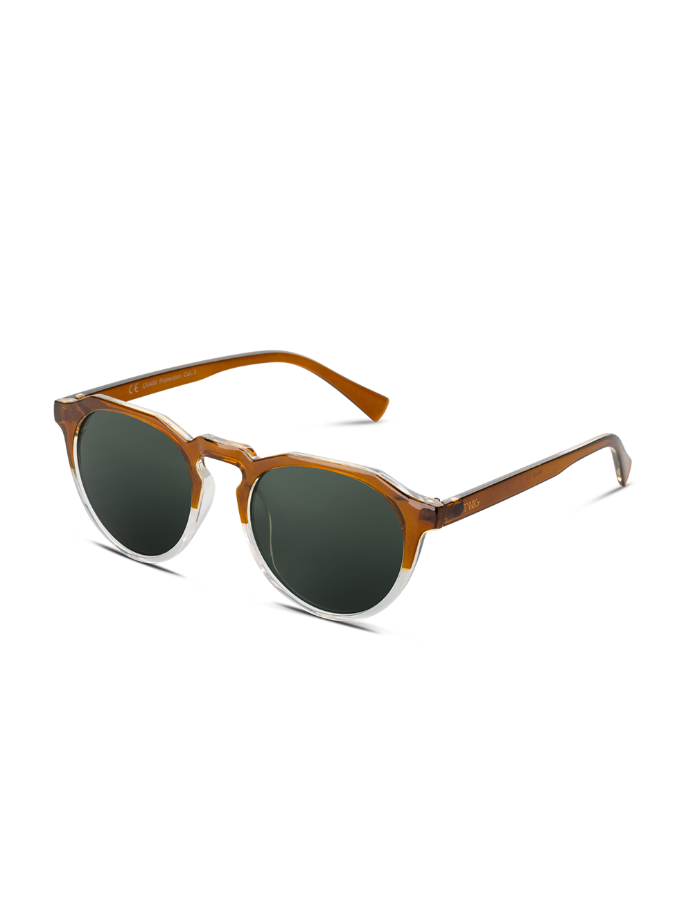 Gli Occhiali da sole Woolf di TWIG Concept Milano sono occhiali da sole unisex con lenti tonde verde scuro, montatura bicolore marrone e trasparente in resistente policarbonato e protezione completa UV 400, su sfondo bianco.