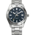 L'Orient Mako 40 RA-AC0Q02L30B è un orologio subacqueo automatico da uomo in acciaio inossidabile con quadrante nero, indici bianchi, data a ore 3, lunetta argentata, bracciale in metallo abbinato e resistenza all'acqua di 20 bar. Marchio: Orient.